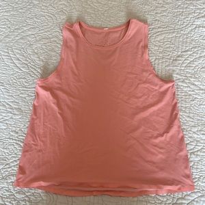 Lululemon shirt size 10